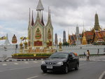 grand palace with a car IMG_0076.JPG