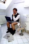 imagesCAMNXIQK toilet trader.jpg