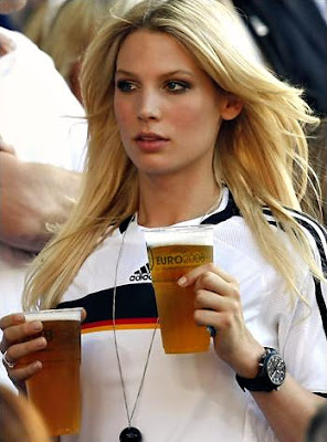 sarah-brander-Bastian+Schweinsteiger+girl.jpg