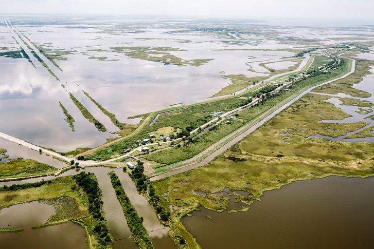 Nijhuis-When-to-retreat-from-Climate-Change-2.jpg